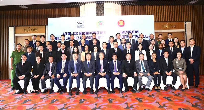cac-nuoc-asean--han-quoc-tap-huan-ve-kham-nghiem-hien-truong-vu-an-hinh-su
